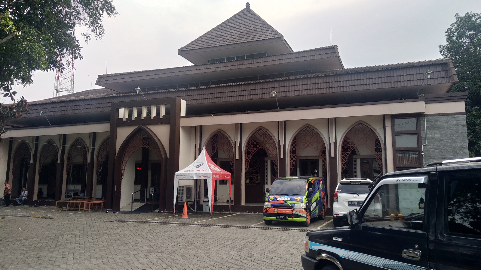 Masjid Raya Al Falah Sragen Tujuan Wisata Muktamar Muhammadiyah 48